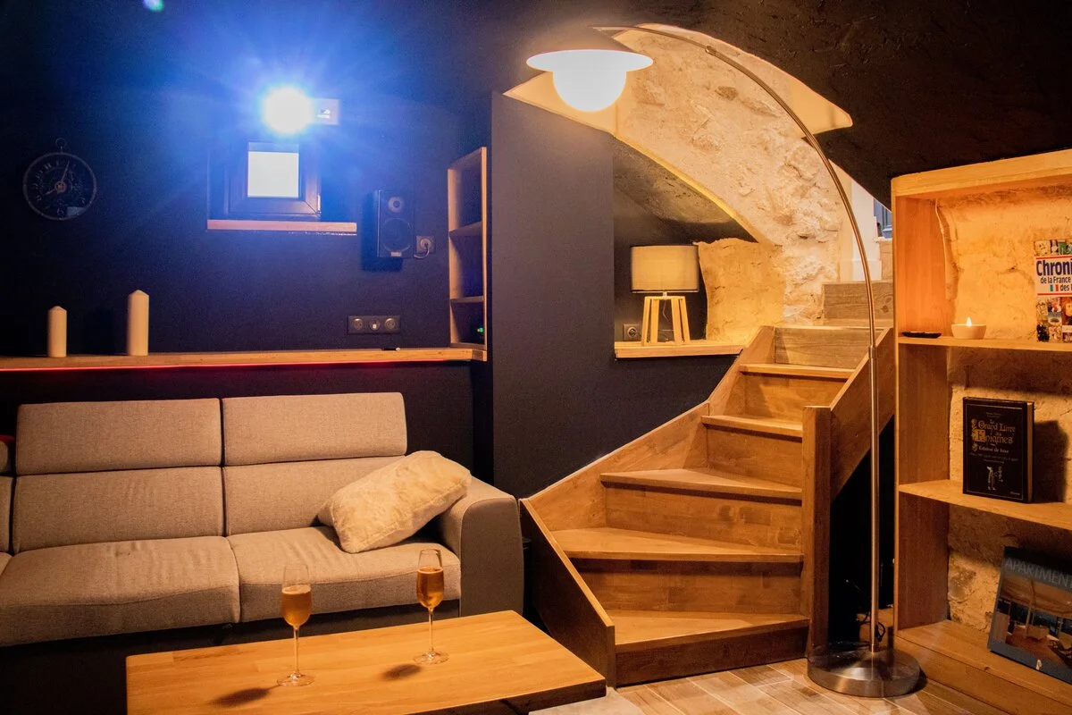 Chambre confortable avec lit double